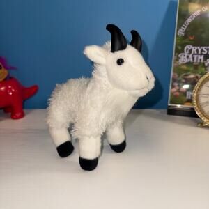 Douglas Maggie Mountain Goat Plush 9” Stuffed Animal EUC Soft Toy